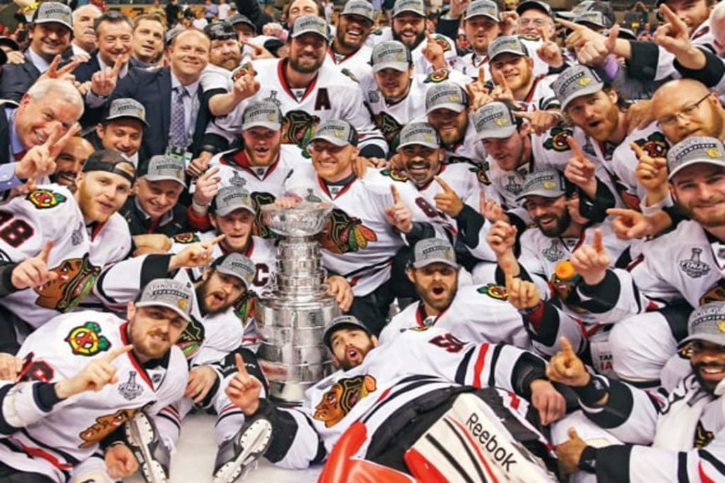 O Chicago Blackhawks comemorando o título da Stanley Cup em 2013.